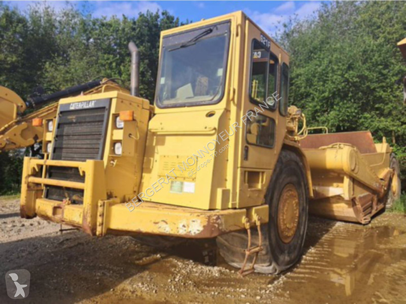 Décapeuse automotrice - scraper Caterpillar