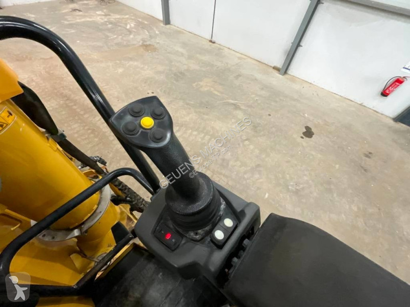 Motorový škrabák - scraper Caterpillar PM 310