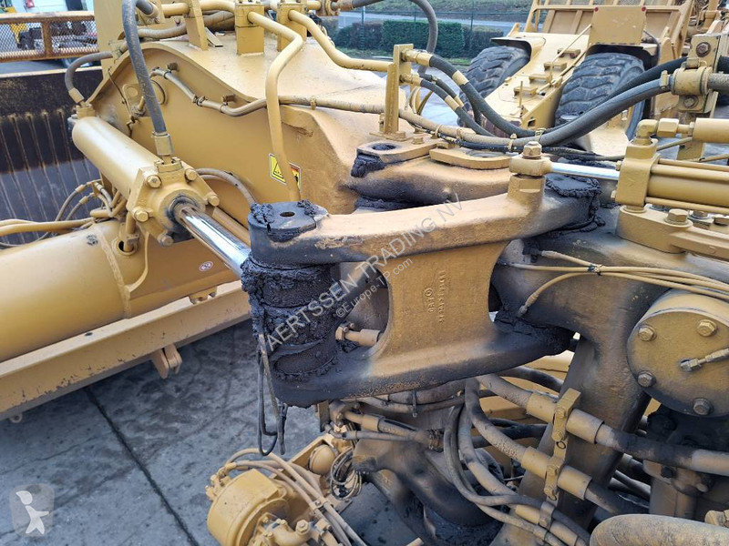 Motorový škrabák - scraper Caterpillar 631E...