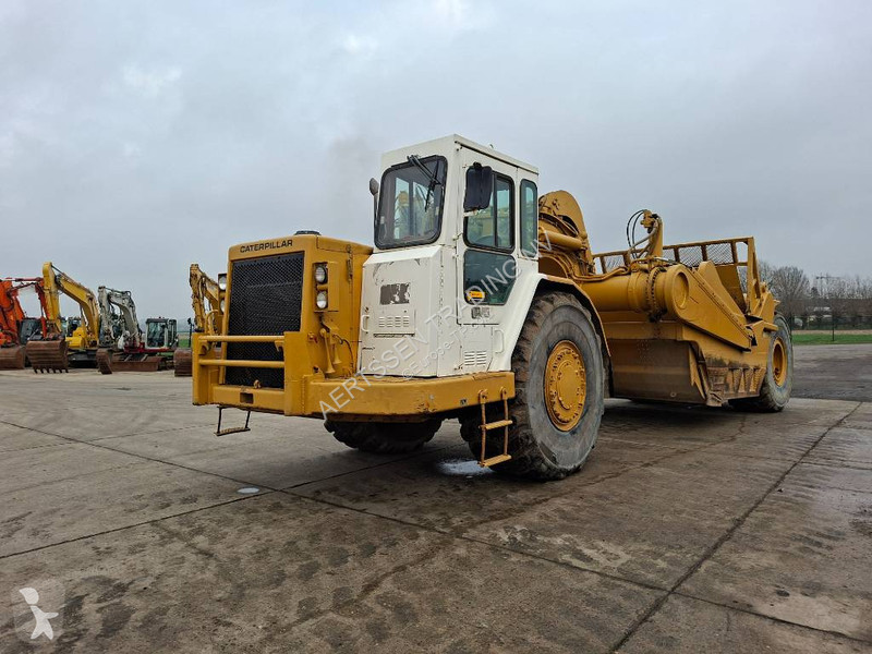 Motorový škrabák - scraper Caterpillar 631E (3...