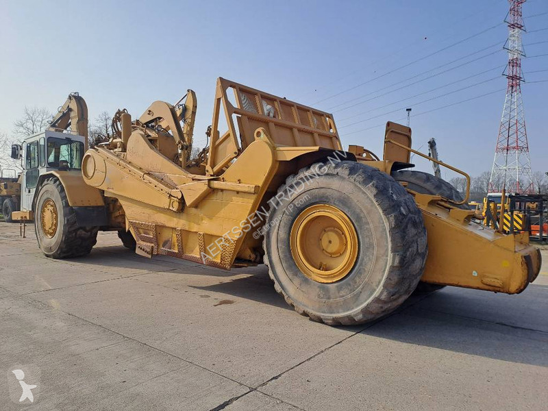 Motorový škrabák - scraper Caterpillar 631E (3...