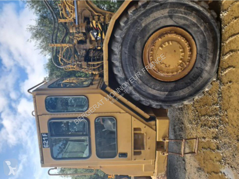 Décapeuse automotrice - scraper Caterpillar