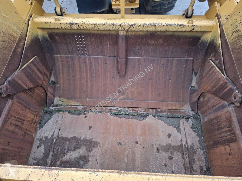 Motorový škrabák - scraper Caterpillar 631E (3...