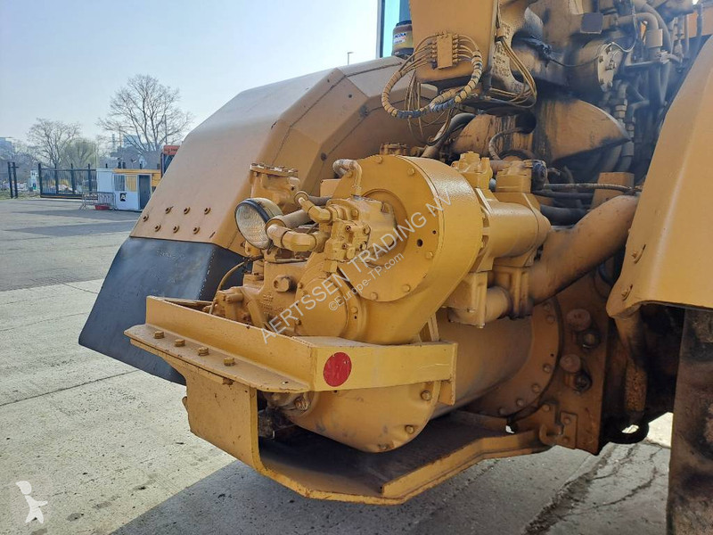 Motorový škrabák - scraper Caterpillar 631E (3...