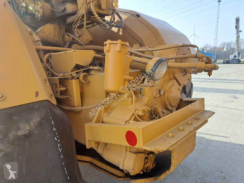 Motorový škrabák - scraper Caterpillar 631E (3...