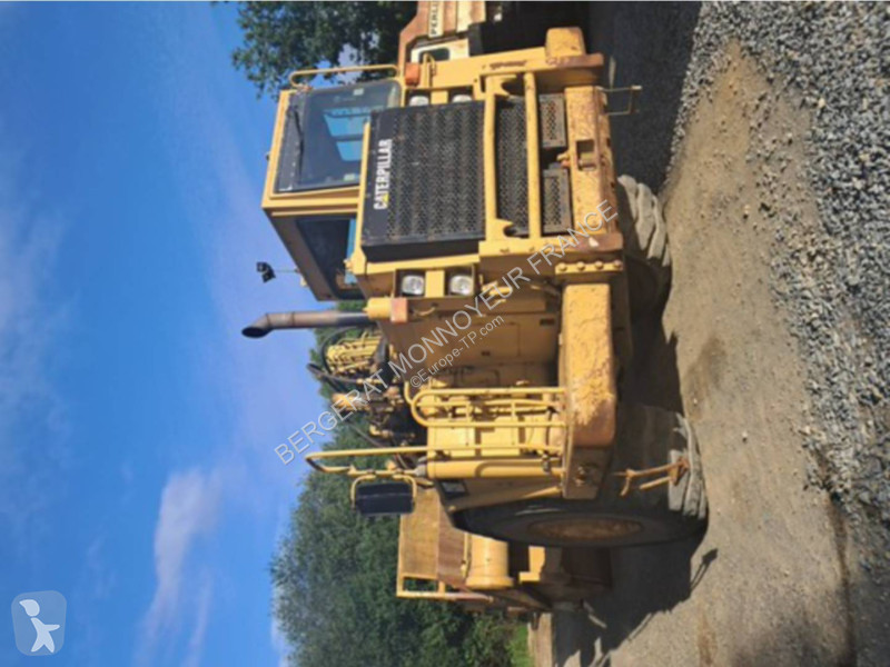 Décapeuse automotrice - scraper Caterpillar