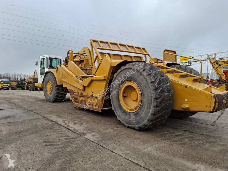 Motorový škrabák - scraper Caterpillar 631E...