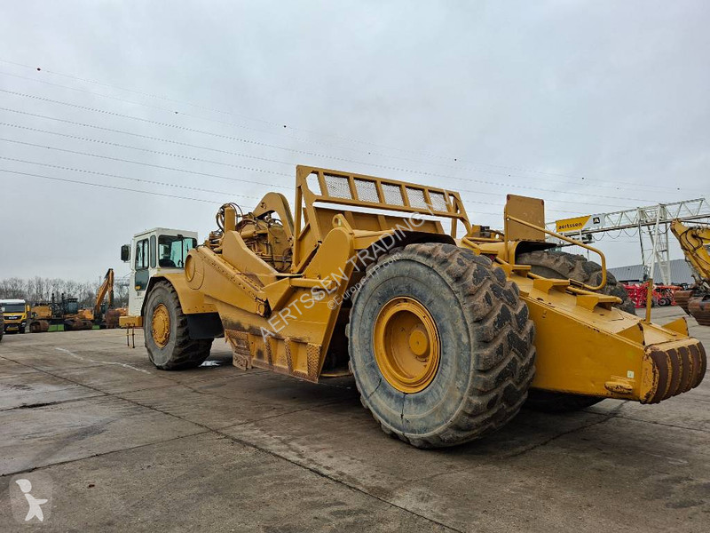 Motorový škrabák - scraper Caterpillar 631E (3...