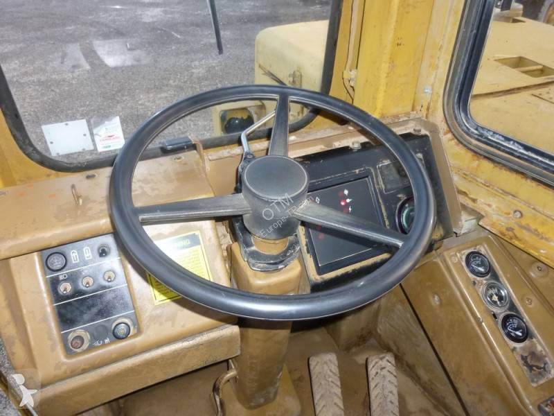 Скрепер на колесах Caterpillar 631E