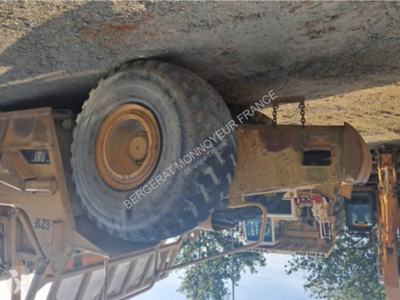 Décapeuse automotrice - scraper Caterpillar