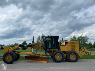 Grader Caterpillar