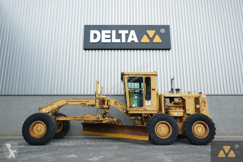Grader Caterpillar
