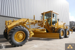 Niveladora Caterpillar 130G usada