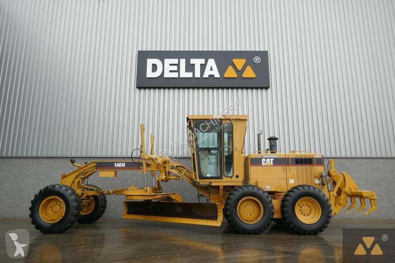 Niveladora Caterpillar Ex-army