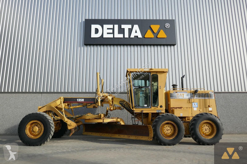 Niveladora Caterpillar