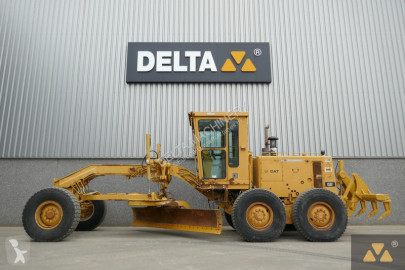 Niveladora Caterpillar