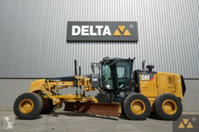 Niveladora Caterpillar