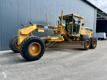 Grader Caterpillar