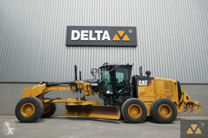 Niveladora Caterpillar