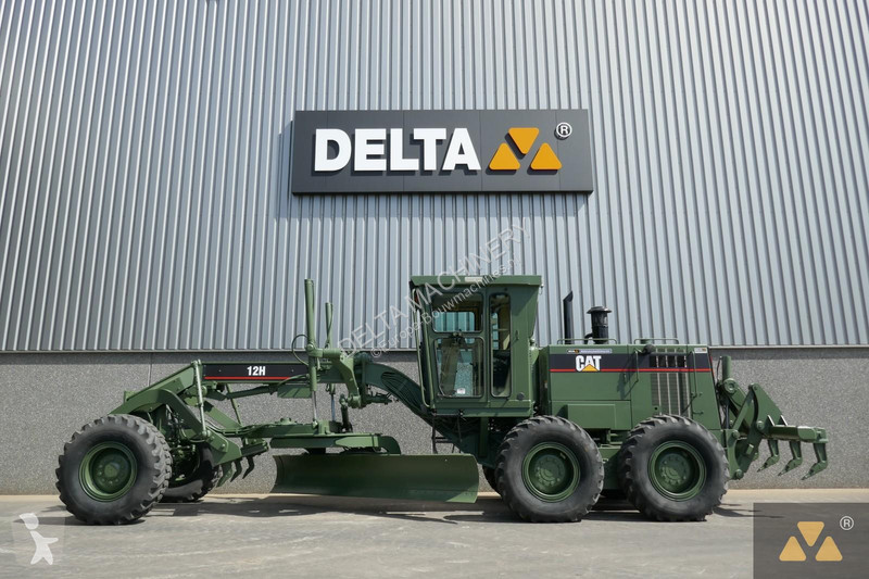 Niveladora Caterpillar Ex-military