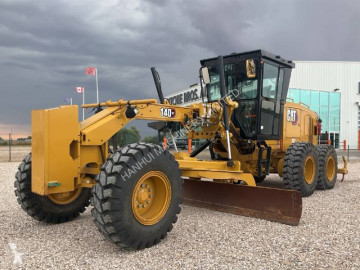Niveladora Caterpillar