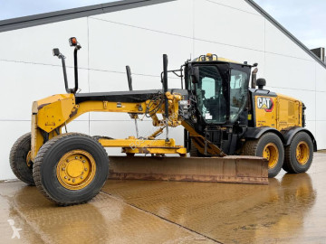 Grejdr Caterpillar