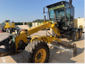 Niveladora New Holland