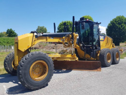 Niveladora Caterpillar 140m usado