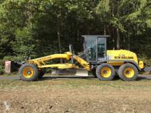 Niveladora New Holland F 156.6/A usada