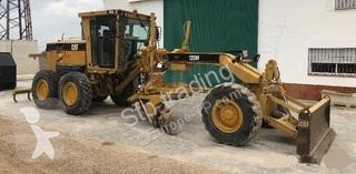 Földgyalu Caterpillar 120H használt