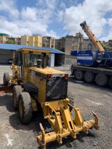 Planeringshøvl Caterpillar 12 H brugt