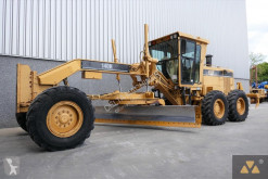 Niveleuse Caterpillar 140H occasion