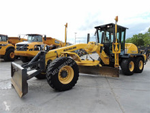 Niveladora New Holland F156.6A usada