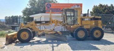 Niveleuse Caterpillar 120H occasion