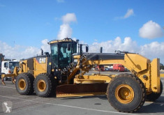 Caterpillar földgyalu 16M