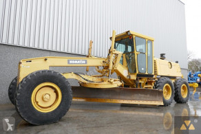 Niveladora Komatsu GD650A-2 usada