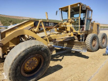 Niveladora Caterpillar 140G usada