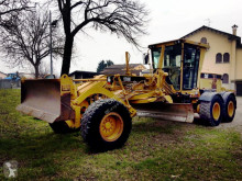Niveladora Caterpillar 120H usada