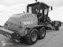 Grejdr New Holland/CNH 106.7 A použitý