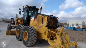 Niveladora Caterpillar 14M usada