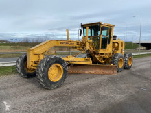 Niveladora Caterpillar 140G usada