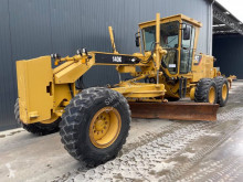 Równiarka Caterpillar 140K używana