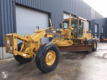Niveleuse Caterpillar 140H