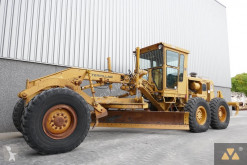 Równiarka Caterpillar 140G używana
