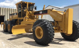 Równiarka Caterpillar 16H