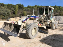 Równiarka Caterpillar 120H