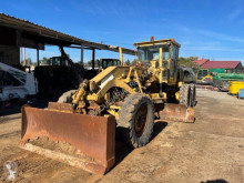 Földgyalu Caterpillar 140G használt