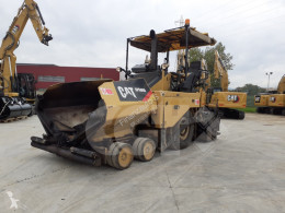 Niveladora Caterpillar AP600D usada