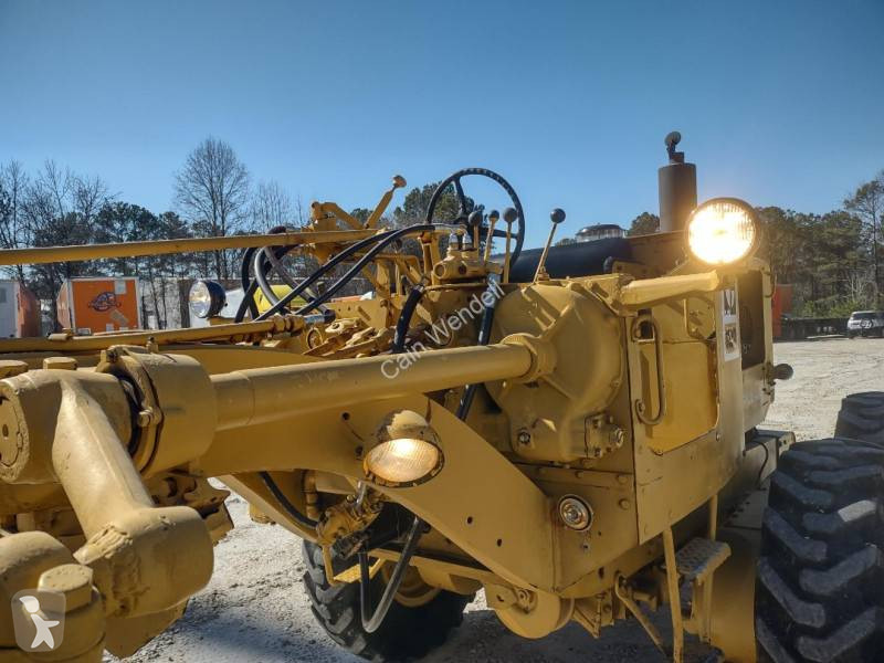 ممهدة طرق Caterpillar 120