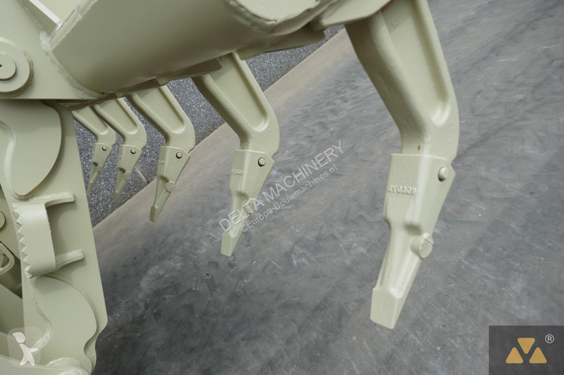 Niveladora Caterpillar Ex-army